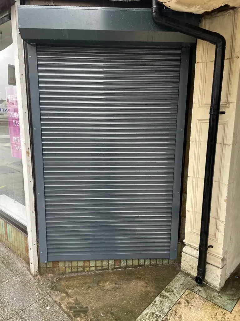 domestic rollerhutter watford